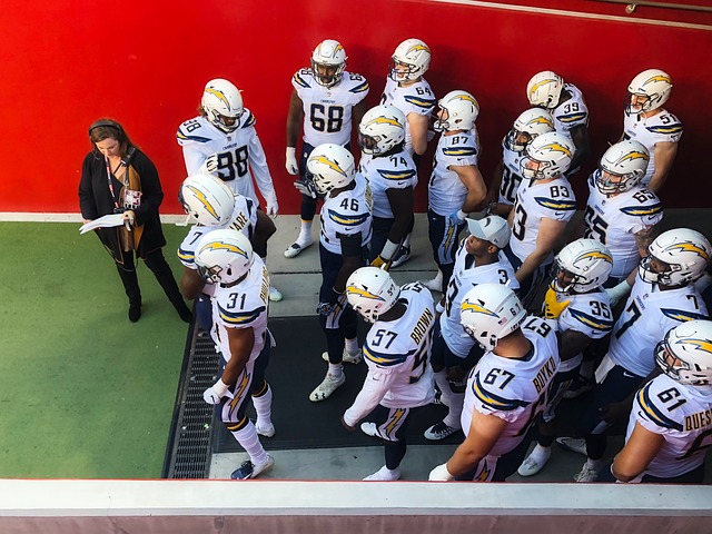 艾维以其对 艾维以其对